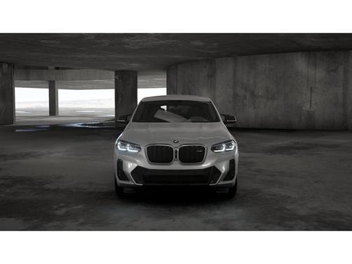 2025 BMW X4 M40i
