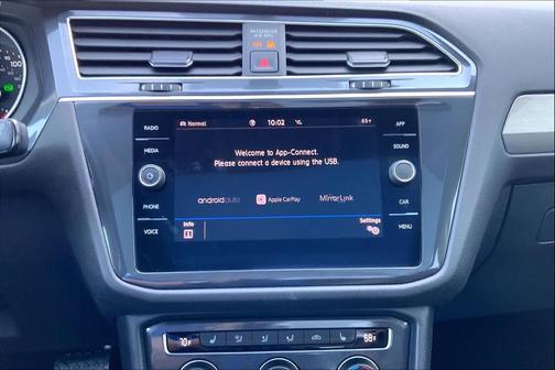 Deep Black Pearl 2020 Volkswagen Tiguan 2.0T SE 4MOTION