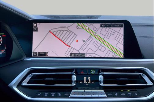 Black Sapphire Metallic 2022 BMW X7 xDrive40i