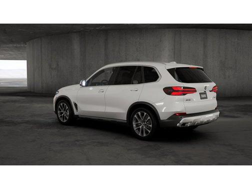 Alpine White 2026 BMW X5 xDrive40i