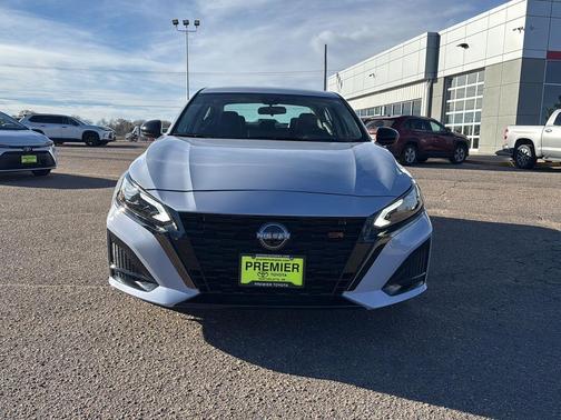 2023 Nissan Altima SR Intelligent AWD
