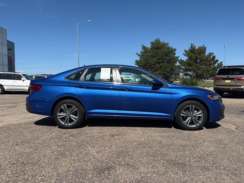 2024 Volkswagen Jetta 1.5T SE
