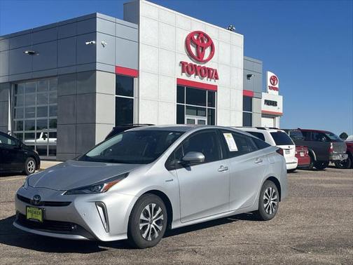 2021 Toyota Prius XLE