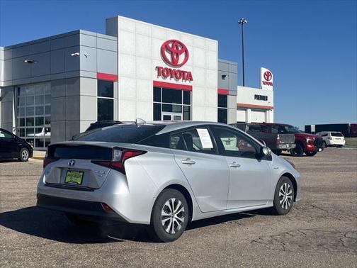 2021 Toyota Prius XLE