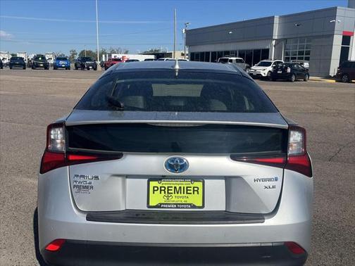 2021 Toyota Prius XLE