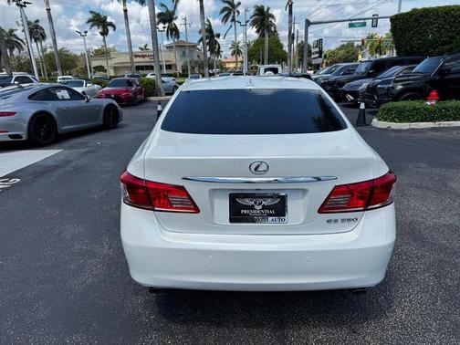 White 2011 Lexus ES 350 Base