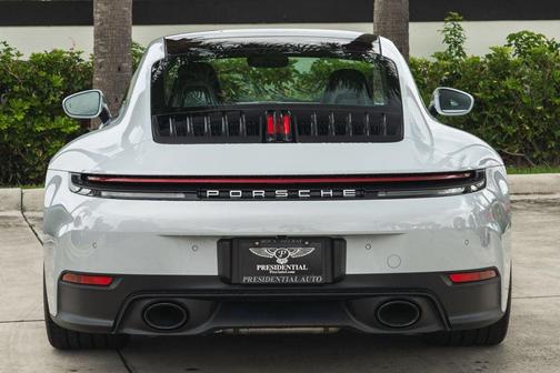 2026 Porsche 911 Carrera S