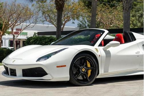 2019 Ferrari 488 Spider Base
