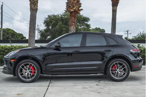 2022 Porsche Macan Base