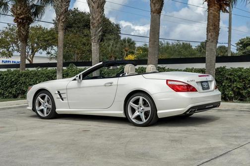 Diamond White Metallic 2014 Mercedes-Benz SL-Class 2dr Roadster SL 550