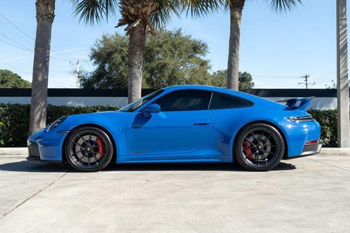 2026 Porsche 911 Carrera GTS