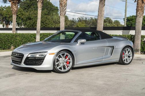 2015 Audi R8 2dr Conv Auto quattro Spyder V10