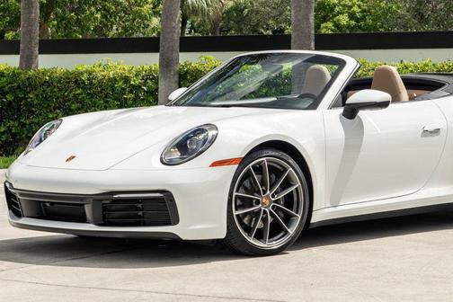 2022 Porsche 911 Carrera