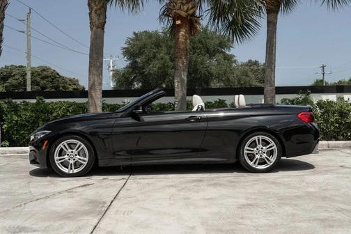 Black Sapphire Metallic 2018 BMW 440 i
