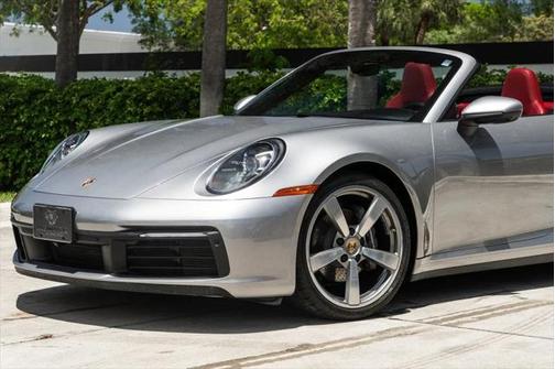 2021 Porsche 911 Carrera