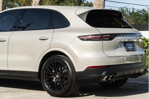 2023 Porsche Cayenne S
