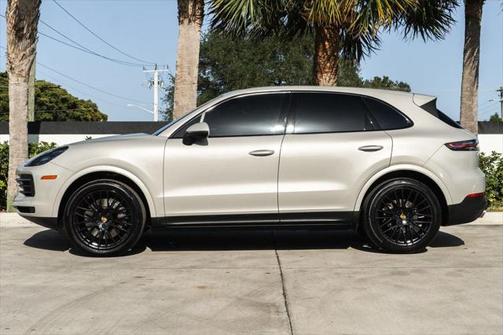 2023 Porsche Cayenne S