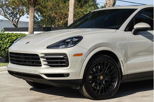 2023 Porsche Cayenne S