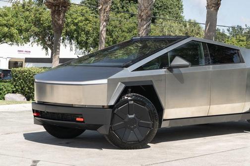 2024 Tesla Cybertruck Cyberbeast AWD