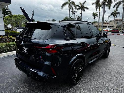 Carbon Black Metallic 2025 BMW X5 M Base