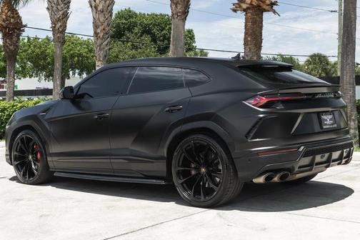2021 Lamborghini Urus AWD