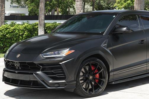 2021 Lamborghini Urus AWD