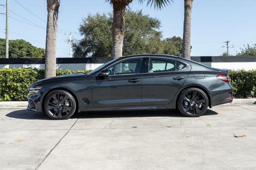 2023 Genesis G70 3.3T RWD