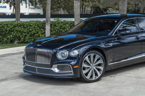 2022 Bentley Flying Spur V8 Sedan