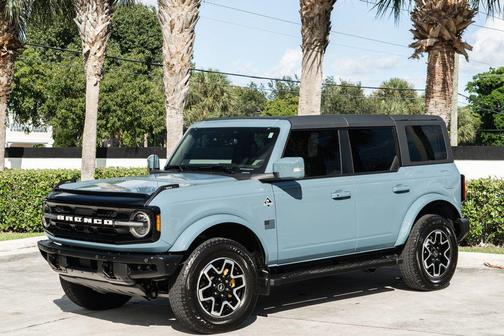 2023 Ford Bronco Outer Banks 4 Door 4x4