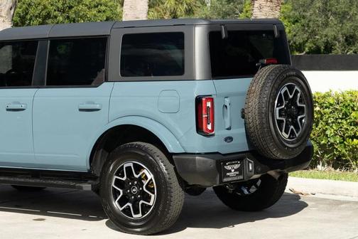 2023 Ford Bronco Outer Banks 4 Door 4x4
