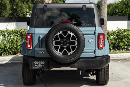 2023 Ford Bronco Outer Banks 4 Door 4x4