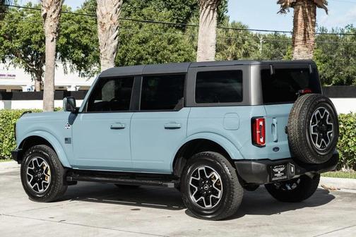 2023 Ford Bronco Outer Banks 4 Door 4x4
