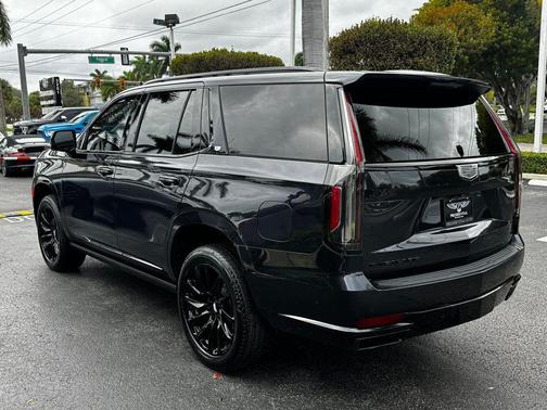 2022 Cadillac Escalade Sport Platinum