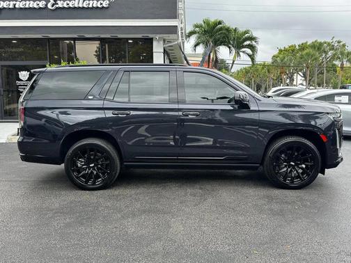 2022 Cadillac Escalade Sport Platinum