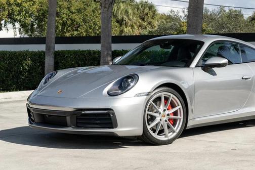 2021 Porsche 911 Carrera