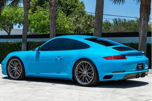 2017 Porsche 911 Carrera S