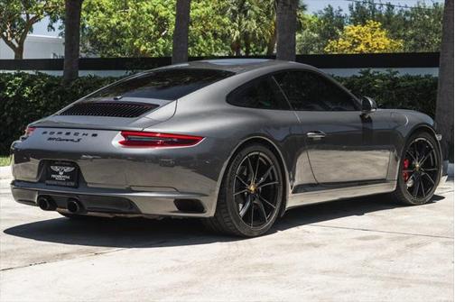 2019 Porsche 911 Carrera S