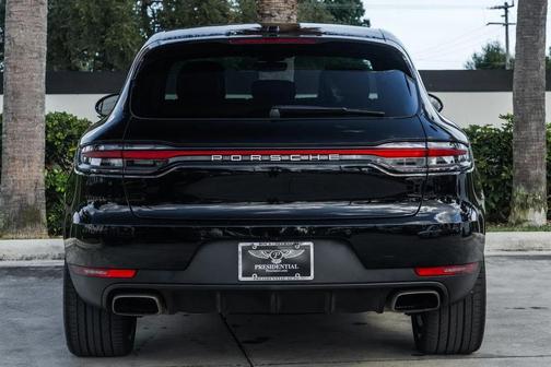 2020 Porsche Macan AWD