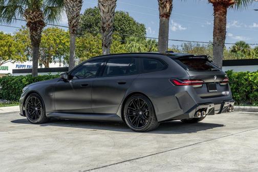 2025 BMW M5 Base