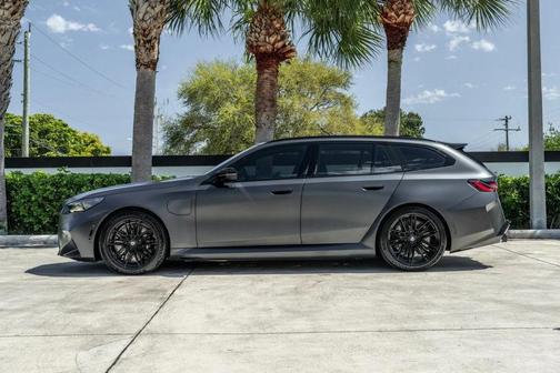 2025 BMW M5 Base