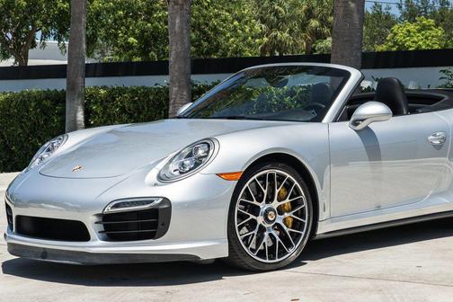 2015 Porsche 911 Turbo S