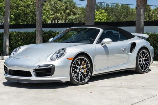 2015 Porsche 911 Turbo S