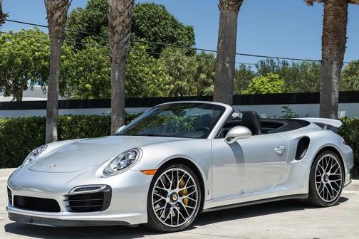 2015 Porsche 911 Turbo S