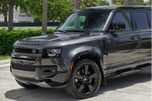 2023 Land Rover Defender 110 V8