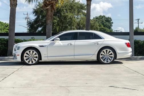 2023 Bentley Flying Spur V8 Sedan
