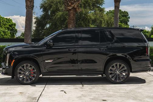 2025 Cadillac Escalade V-Series