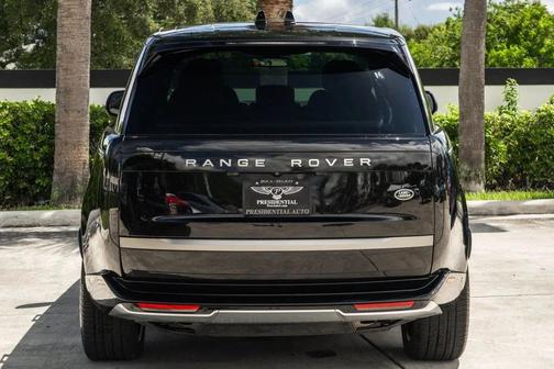 2023 Land Rover Range Rover P530 SE SWB
