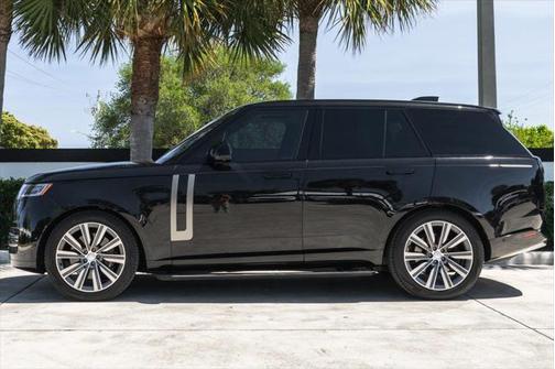 2023 Land Rover Range Rover P530 SE SWB