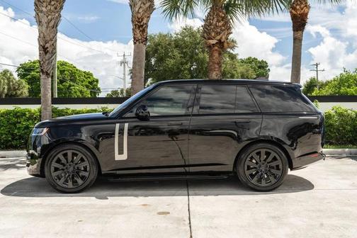 2023 Land Rover Range Rover P530 SE SWB