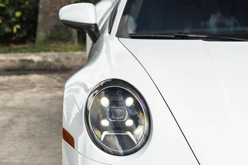 Carrara White Metallic 2020 Porsche 911 Carrera